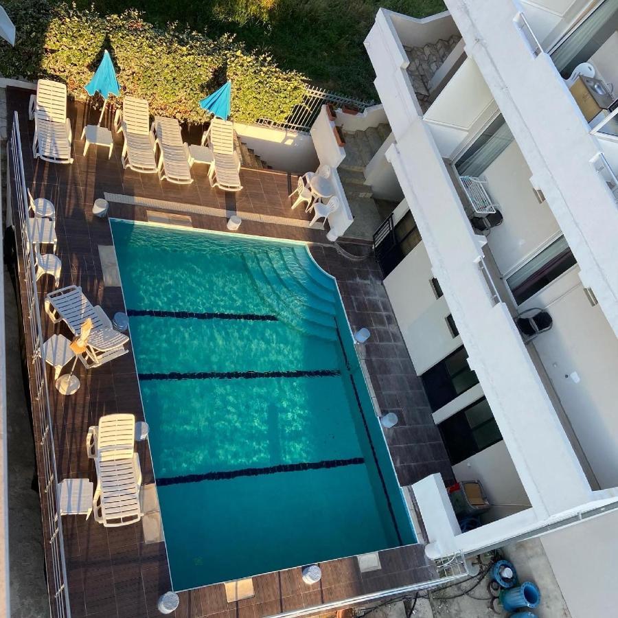 Etna Apartments 울친 외부 사진