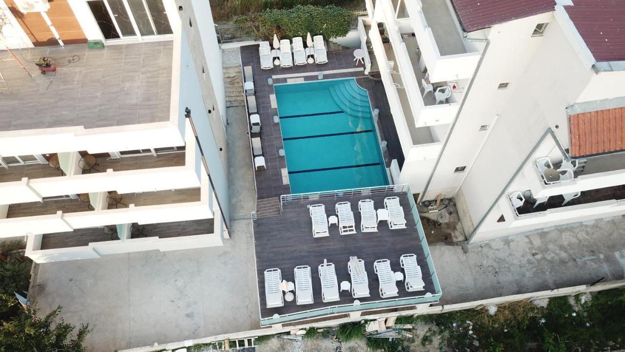 Etna Apartments 울친 외부 사진