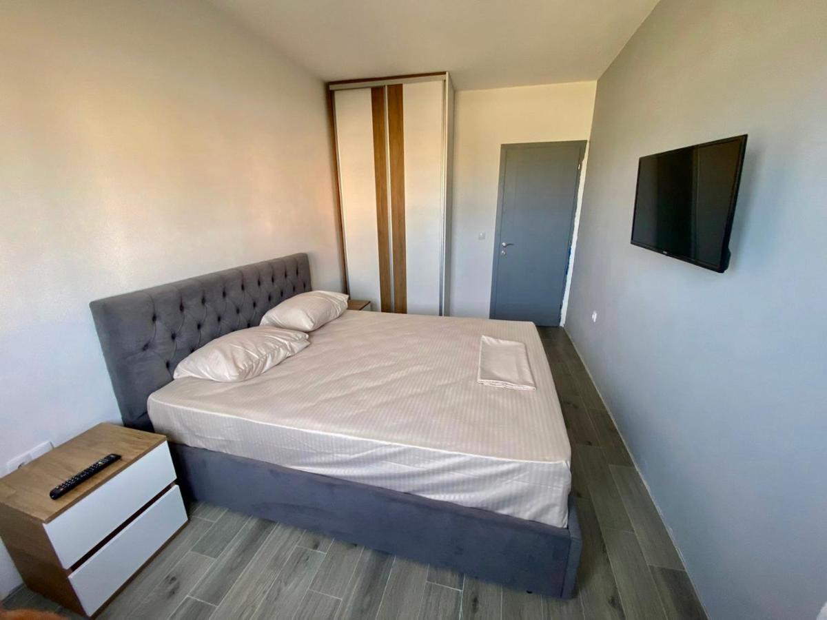 Etna Apartments 울친 외부 사진