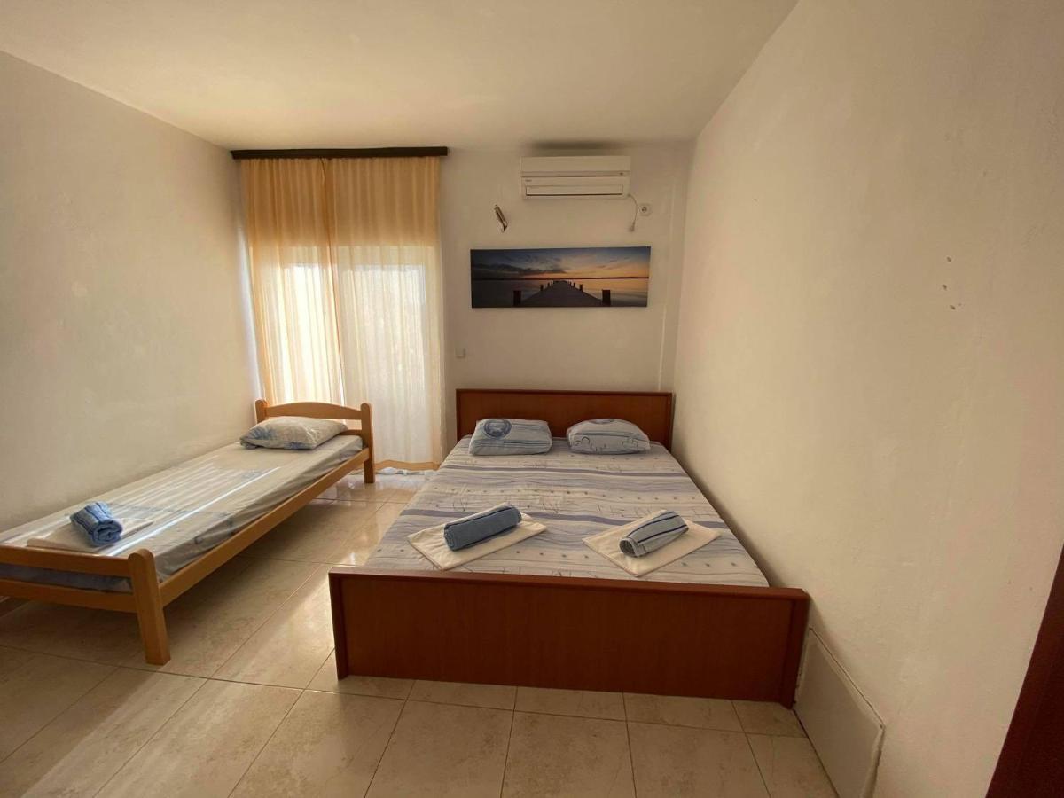 Etna Apartments 울친 외부 사진