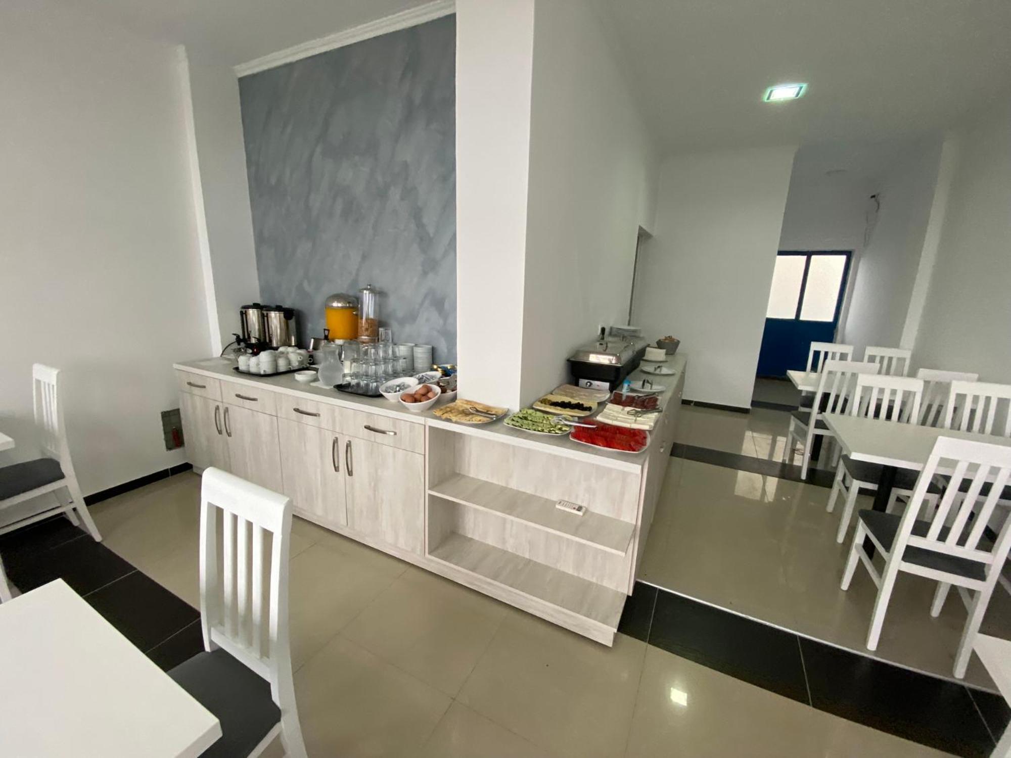 Etna Apartments 울친 외부 사진