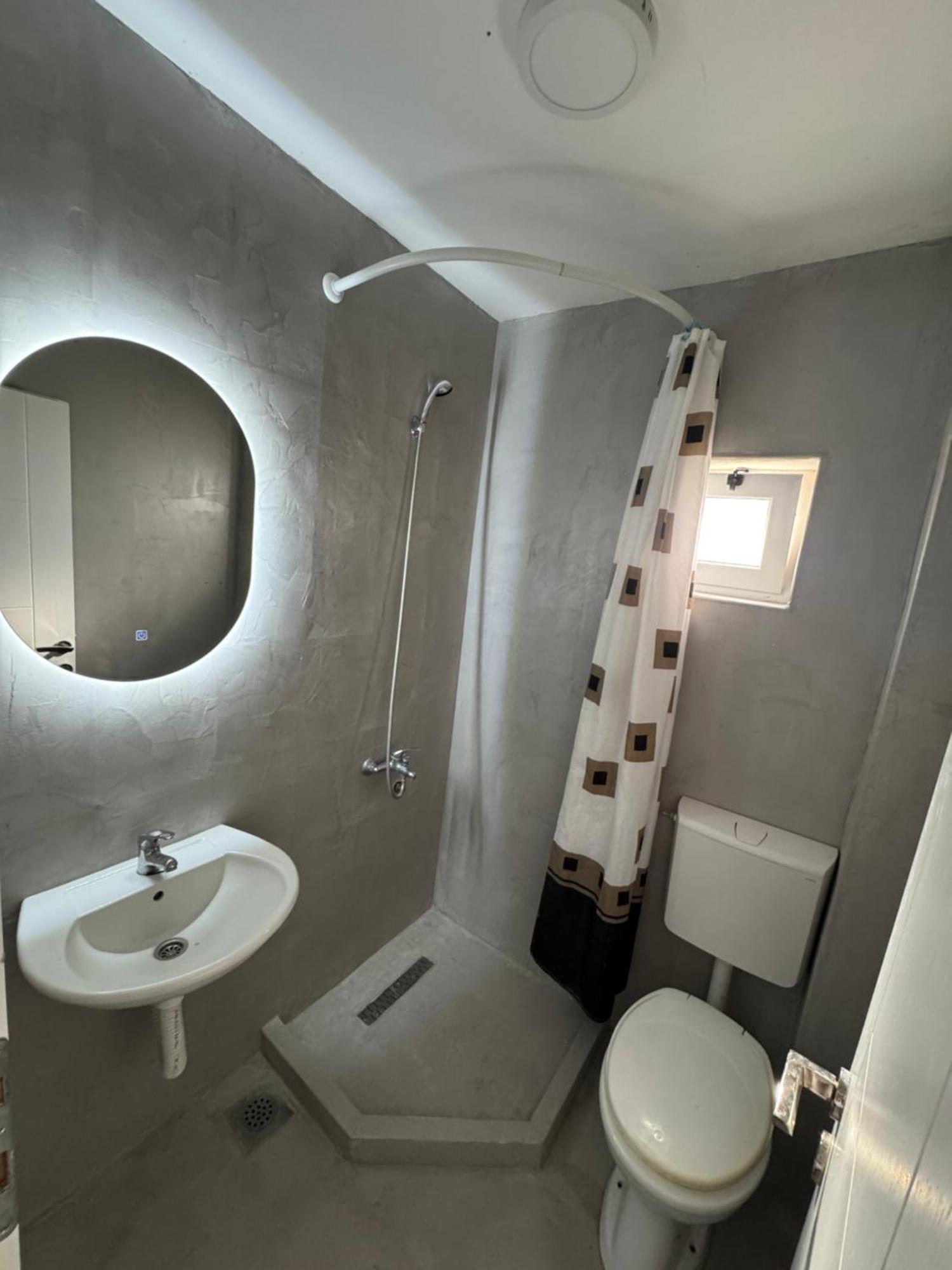 Etna Apartments 울친 외부 사진