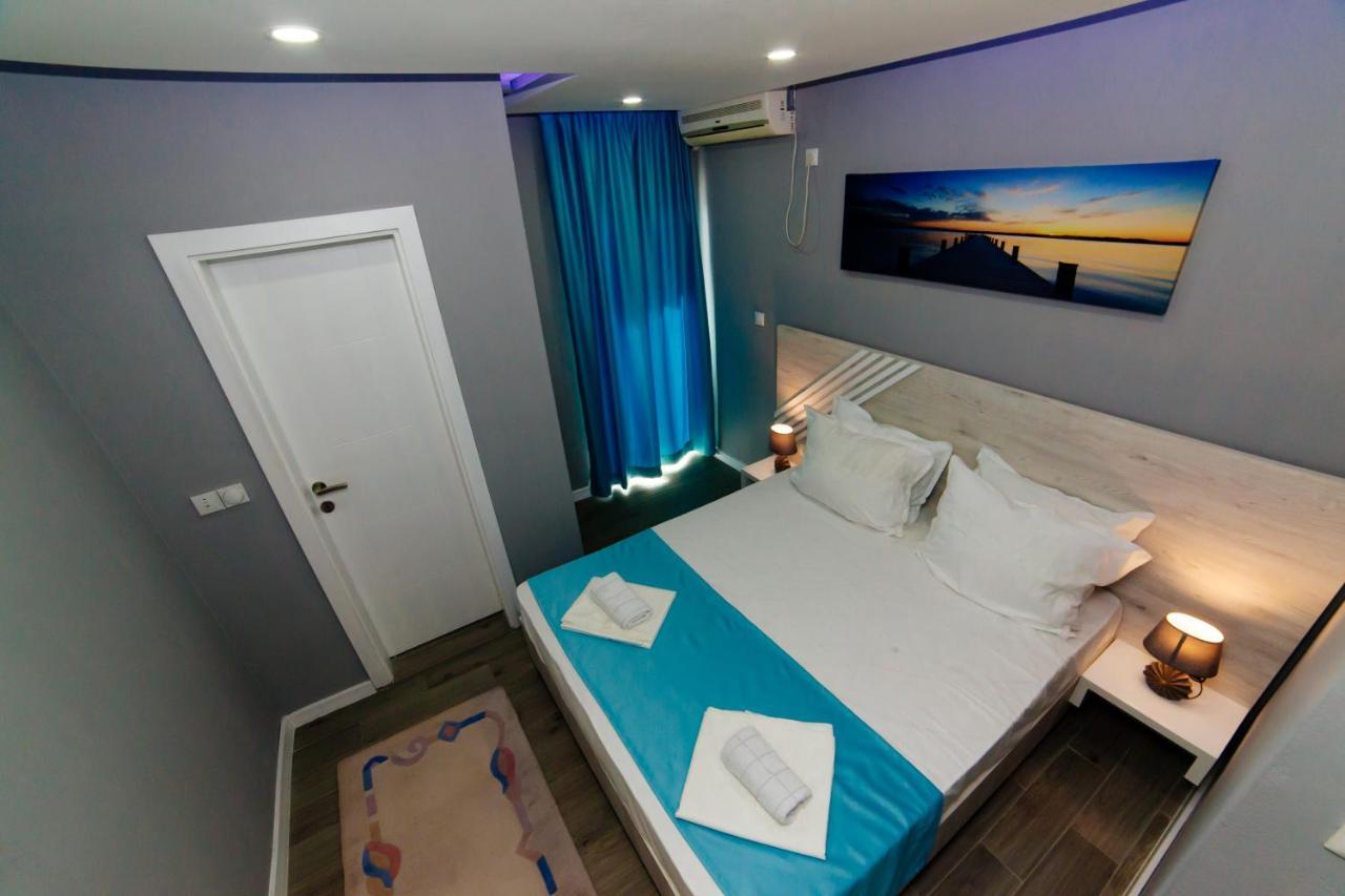 Etna Apartments 울친 외부 사진