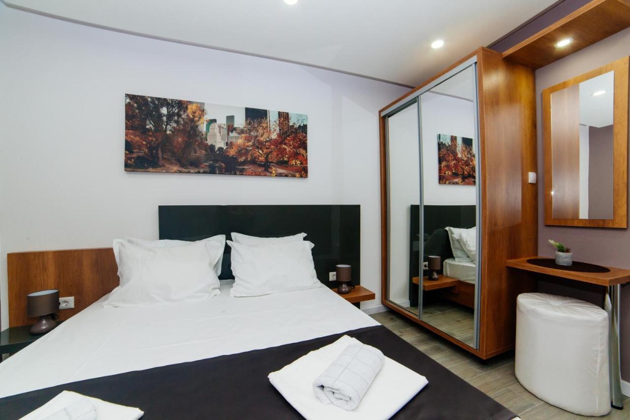 Etna Apartments 울친 외부 사진