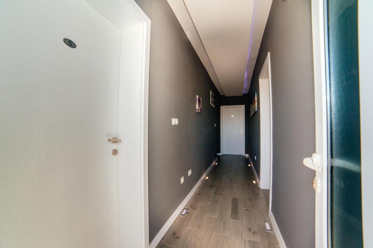 Etna Apartments 울친 외부 사진